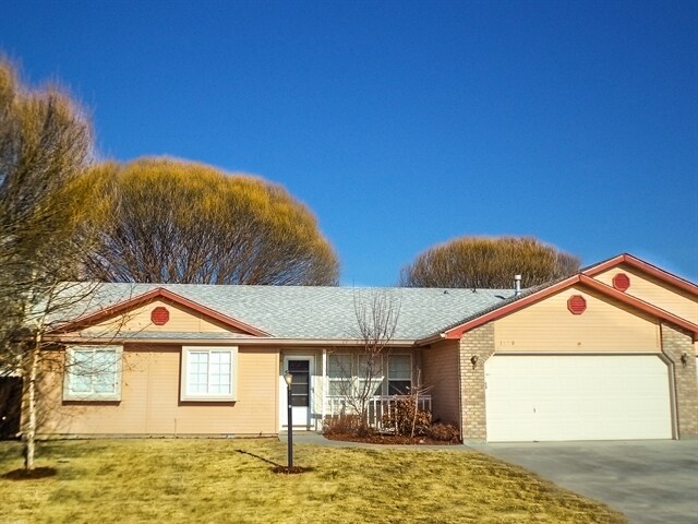 Primary Photo - 1220 W Waltman Drive