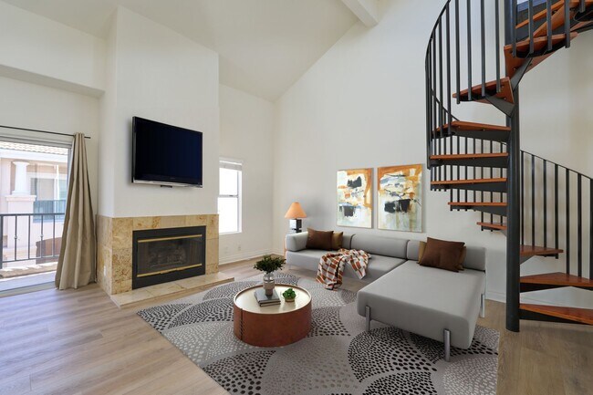 Foto del edificio - Delightful 1 Bedroom + Loft in UTC La Jolla