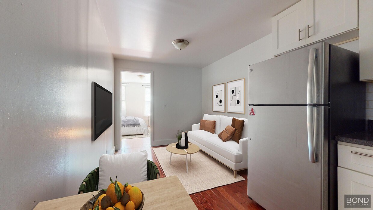 Foto principal - 125 E 7th St