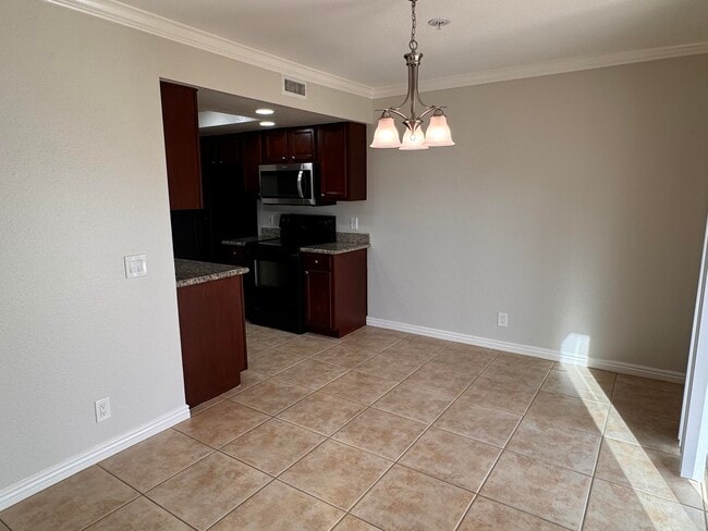 Building Photo - 43376 Cook St