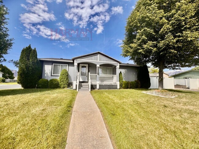 Building Photo - 863 Artesian Road