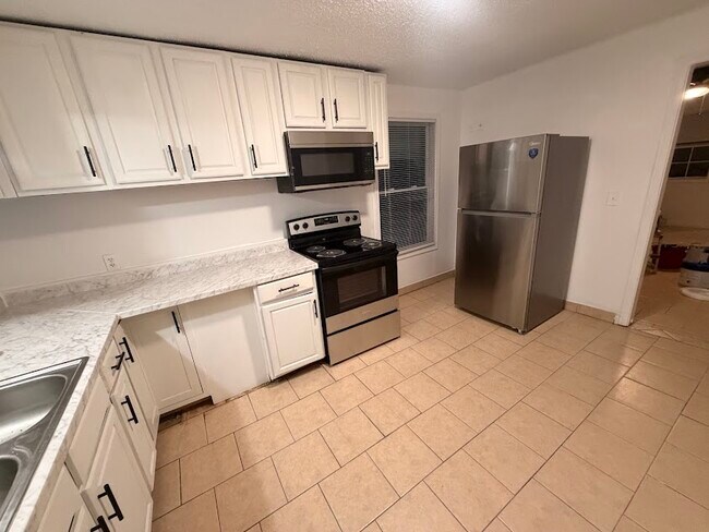 Foto del edificio - 4404 Lillian Hwy