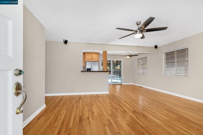 Foto del edificio - 4266 Carter Ct