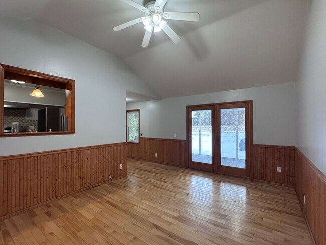 Sala de estar - 975 Saratoga Rd