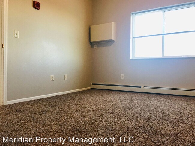 Building Photo - 3 br, 2 bath Apartment - 1781 35th St S 17...