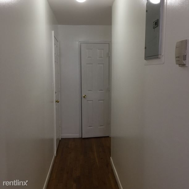 Building Photo - 112 Vanderveer St