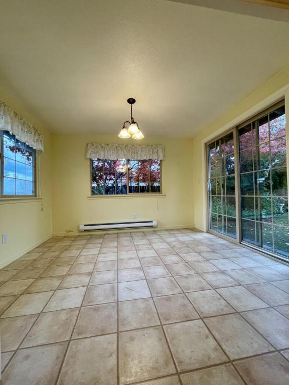 Foto del edificio - 277 E First Ave