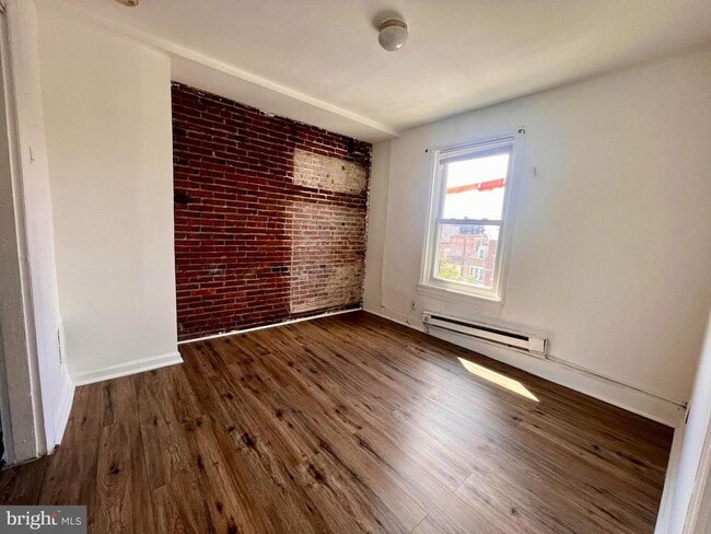 Building Photo - 1249 Shackamaxon St