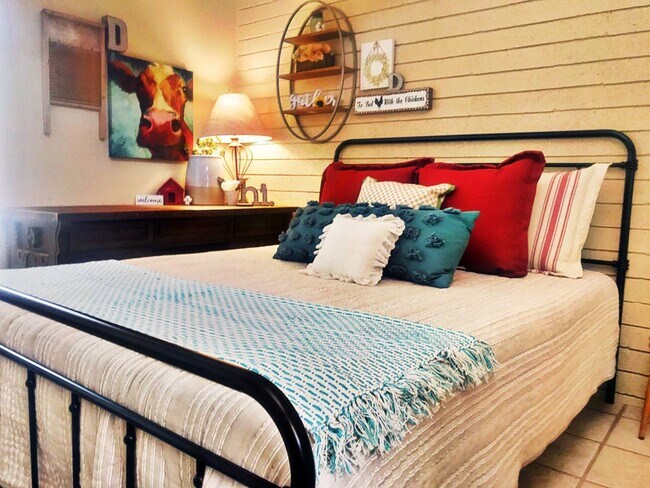 Foto del edificio - 13016 Constitution Ave NE