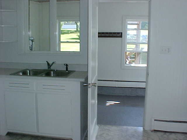 Building Photo - 259 Mann Hill Rd