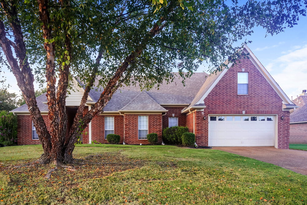 Foto principal - 2378 Kindlewood Dr