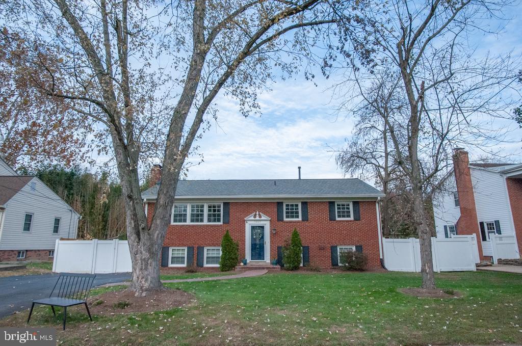 Foto principal - 7807 Hayfield Rd