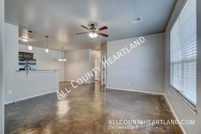 Building Photo - 1736 Eighty-Niner Ter