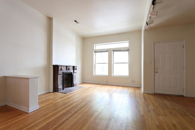 Building Photo - 719 S Loomis St