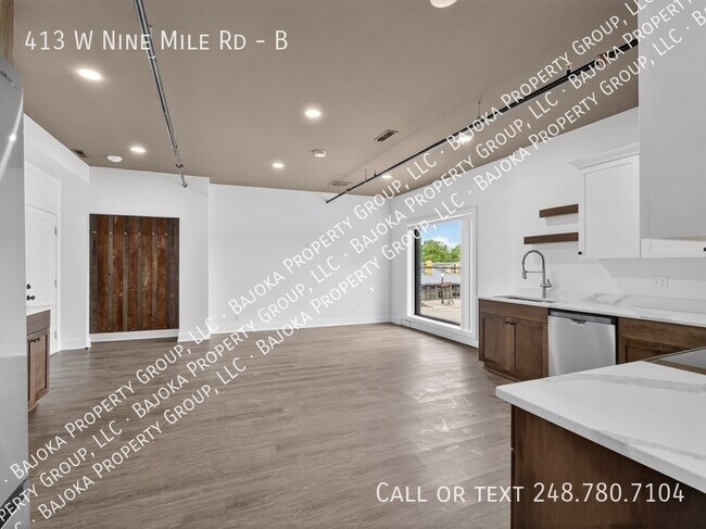 Foto del edificio - 413 W Nine Mile Rd