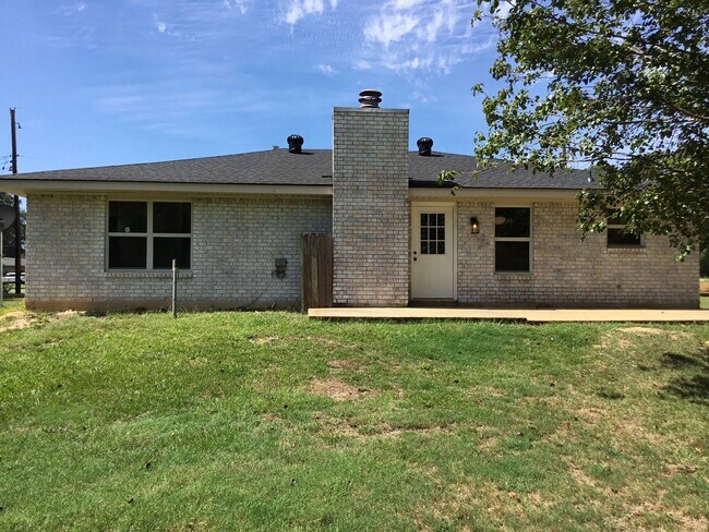 Foto del edificio - $500 OFF MOVE IN SPECIAL-VERY NICE BLANCHARD HOME. NORTH SHREVEPORT