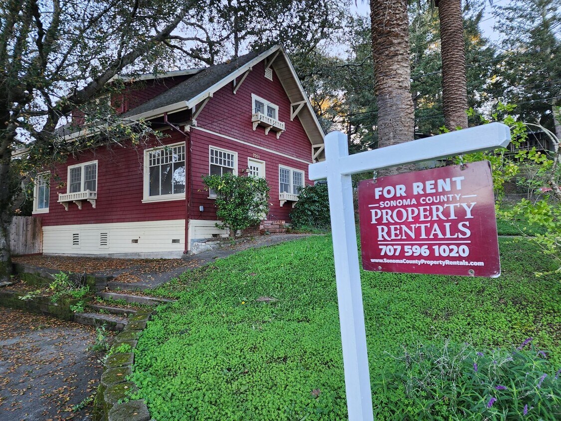 Foto principal - 7251 Maple Ave