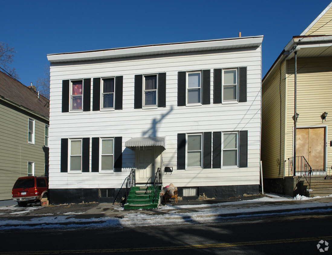 Building Photo - 757 Eastern Ave
