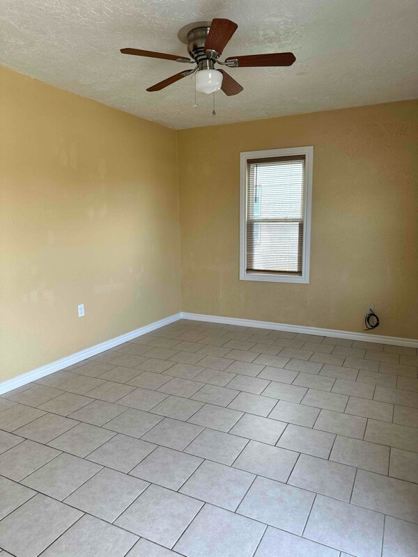 Building Photo - 3 Pine Creek Cir