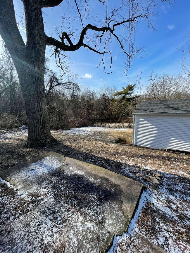 Foto del edificio - 4 Bedroom 2 bath new Renovation in West Mifflin