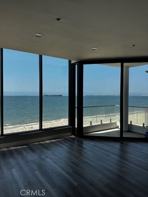 Building Photo - 6117 E Seaside Walk