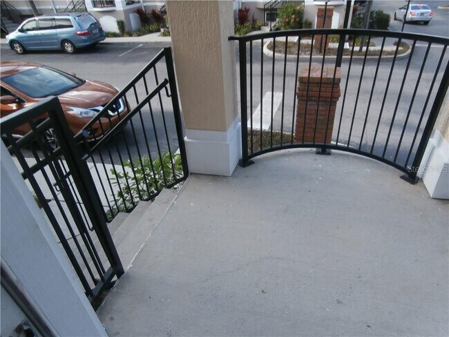 Foto del edificio - 6550 Time Square Ave