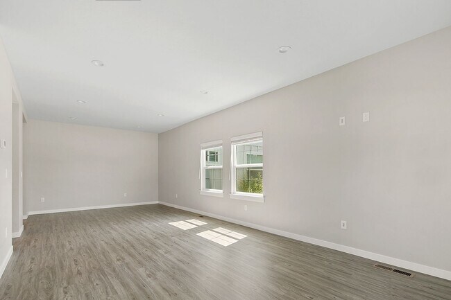 Building Photo - Introducing a Stunning 3 bedroom New Duple...