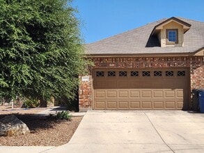 Building Photo - 502 Creekside Cir