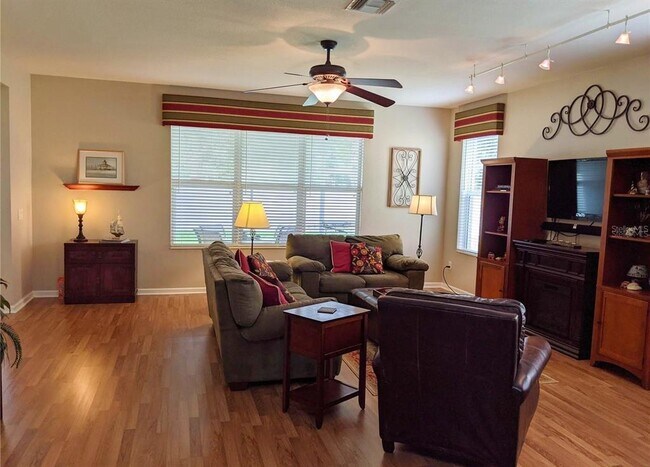 Foto del edificio - 5127 SW 40th Pl