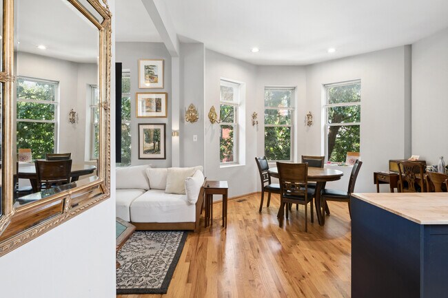 Foto del edificio - 1236 N Marion Ct