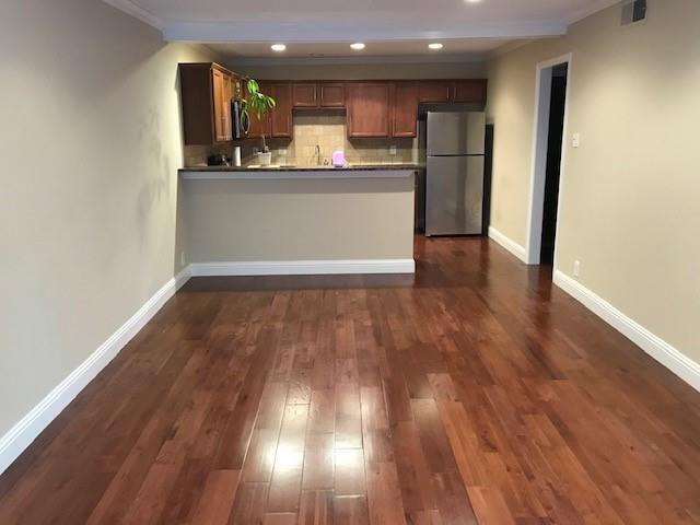 Foto del edificio - 5238 Fleetwood Oaks Ave
