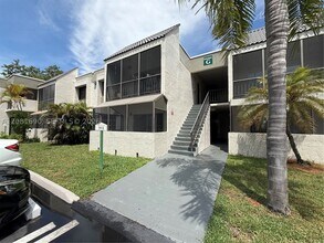 Building Photo - 7913 SW 104th St