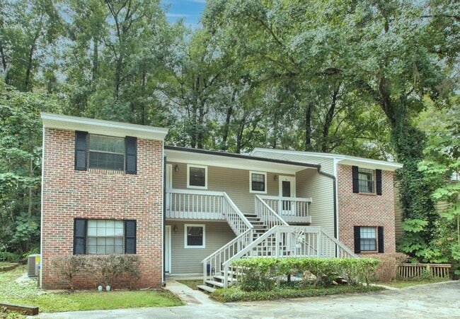 Building Photo - 2913 Woodrich Dr