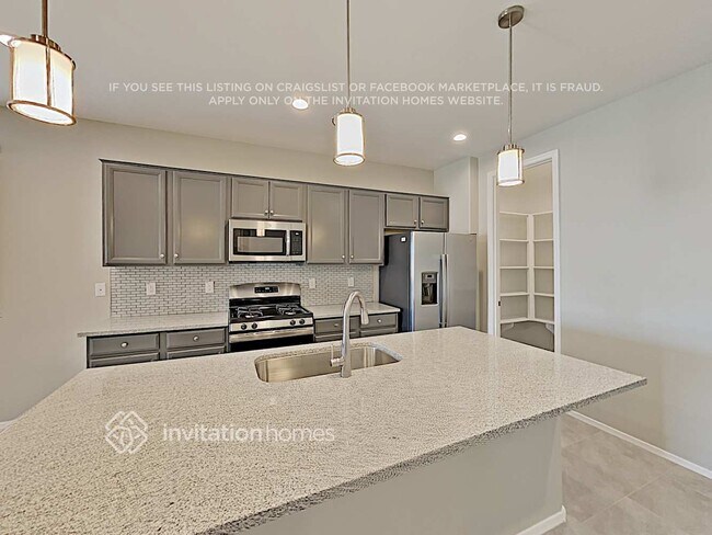 Foto del edificio - 1071 S 175th Dr