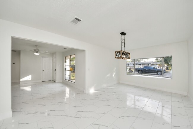 Foto del edificio - 2926 Knotty Oaks Trail