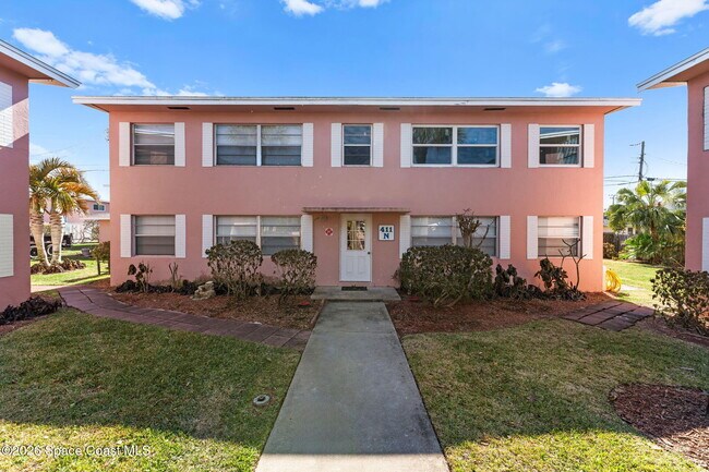 Foto del edificio - 411 Madison Ave