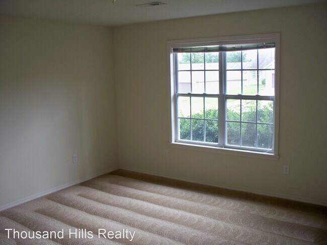 Building Photo - 3 br, 3 bath House - 170 Forest Lane