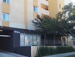 Foto del edificio - 924 S Hobart Blvd
