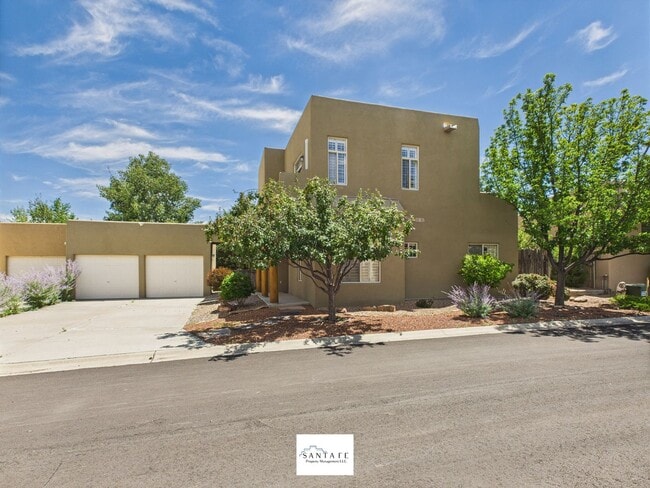 Building Photo - Two Story Home in Desirable Subdivision