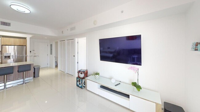 Foto del edificio - 5300 Paseo Blvd