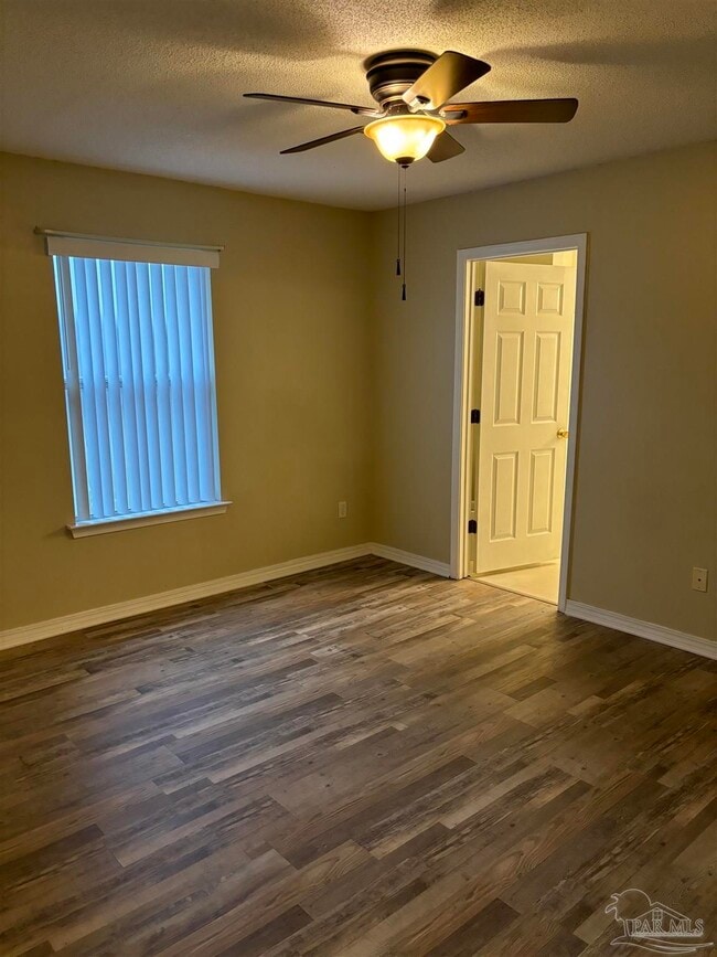 Building Photo - 1524 Galvin Ave