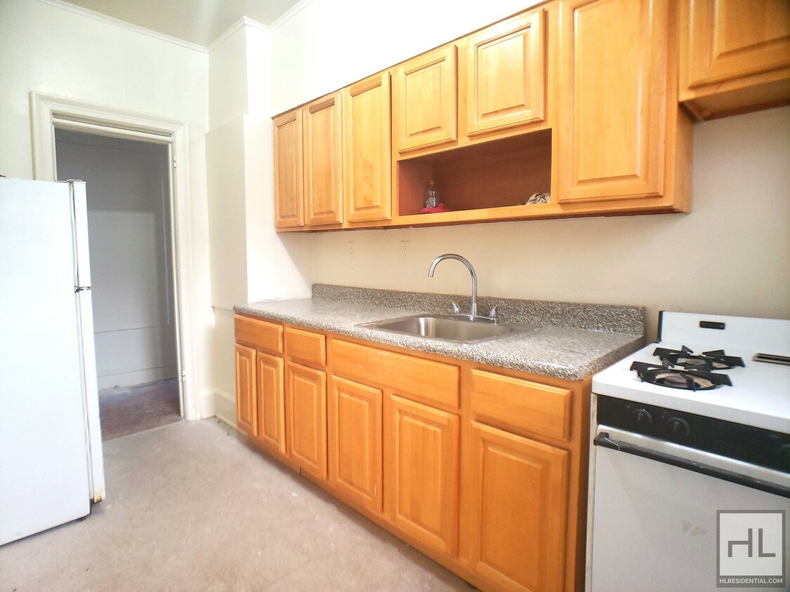 Primary Photo - 9 AVENUE