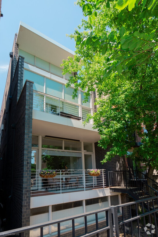 Building Photo - 1308 N Cleaver St