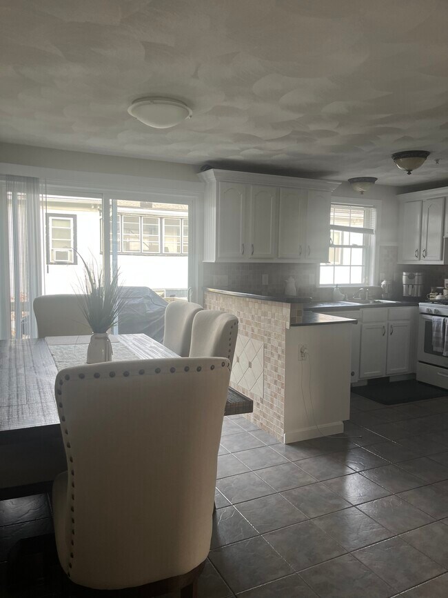 Foto del edificio - 138 Mount Washington St