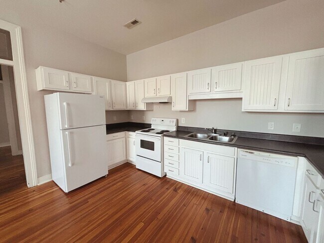 Foto del edificio - Garnett Street Apartments