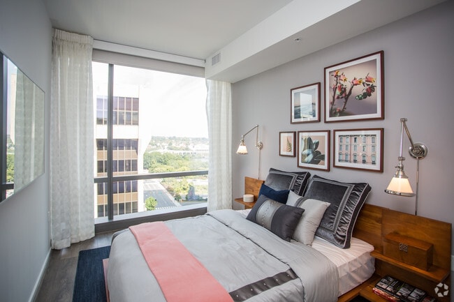 Interior Photo - Central Place