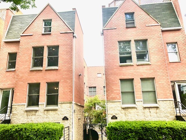 Foto principal - 2415 N Janssen Ave
