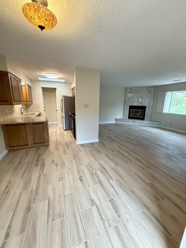 Living Dining - 5801 Lowell St NE