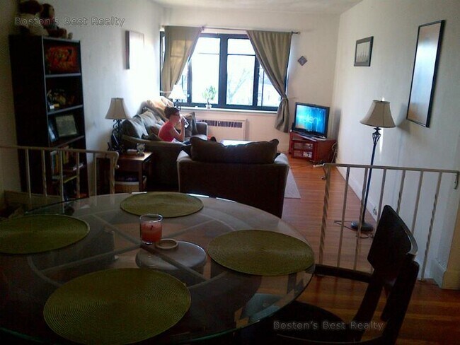 Foto del edificio - 65 Strathmore Rd