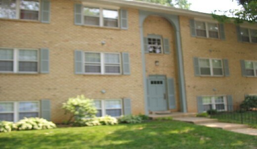 Primary Photo - 111 Donzen Dr